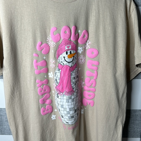 Simply Southern Baby it’s Cold Outside T shirt - Picture 3 of 6